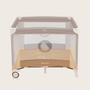 Tarc de joaca copii, Lionelo, Bonnie, Pana la 15 kg, 100 x 100 cm, Pliere compacta, Include geanta de transport, Din plasa, Cu intrare laterala cu fermoar, Cu roti, Cu salteluta din spuma, Conform cu EN12227, Bej BYNLO-BONNIE_BEIGE_SAND