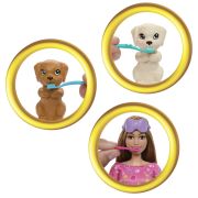 BARBIE PAPUSA BARBIE FAMILY SET PETRECERE CU 2 CATELUSI COLOR CHANGE VIVMTHXN01
