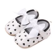 Pantofiori eleganti albi cu inimioare negre csbh3103-4-va7