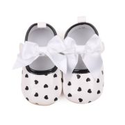 Pantofiori eleganti albi cu inimioare negre csbh3103-4-va7