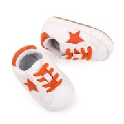 Adidasi albi cu steluta portocalie chd2641-1-va8