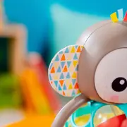 Bright starts - jucarie multi-senzoriala, "grab & giggle monkey" bbb16779