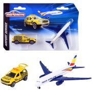 Set majorette dacia duster airport cu o masinuta si un avion hubs212057715sro