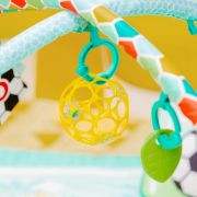 Bright starts - salteluta de activitati grip & kick oball bbb17165