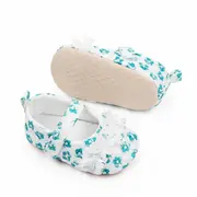 Pantofiori albi cu danteluta cu floricele verzi csbxc3068-2-va16