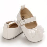 Pantofiori albi din piele ecologica lacuita, cu fundita din satin che105-4-va15