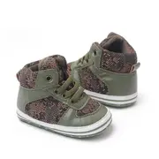 Ghetute verzi cu insertii maro pentru bebelusi csbh2323-1-va18