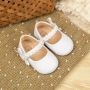 Pantofiori albi cu bareta impletita pentru bebelusi cs2622-1-va18