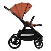 Carucior 3 in 1, Lionelo, Layla, Pana la 22 kg, Cadru aluminiu, Cu landou intarit si salteluta din spuma AirDots, Scoica auto, Reversibil, Cu ventilatie 3D, Cu accesorii, EN1888-1, EN1888-2, EN1466, Maro BYNLO-LAYLA_3IN1_BROWN_RUST