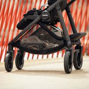 Nuna - carucior cu roti pivotante 360° swiv granite bbbst18600grngl