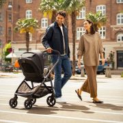 Nuna - carucior cu roti pivotante 360° swiv granite bbbst18600grngl