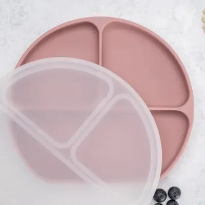 Farfurie compartimentata din silicon cu ventuza si capac, AppeKids - Old Rose KRTAK275725