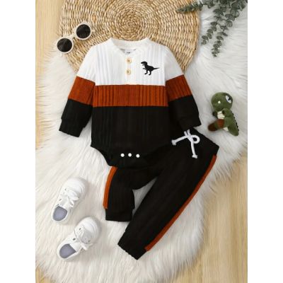 Costumas negru cu alb si maro pentru baietei - dino mbtu68-r2