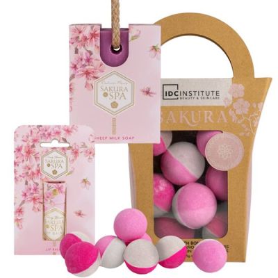 Pachet ingrijire corporala (sapun, bile solubile baie, balsam de buze) Sakura Spa, Accentra