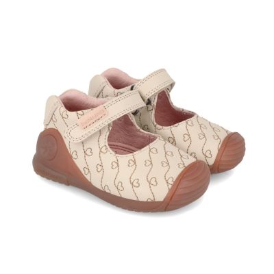 Pantofiori Primii Pasi pentru fetite Biomecanics 241100, latte (Marime: 22 (13,5-14,1 cm)) JEM241100-B-22