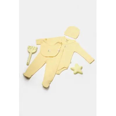 Set 4 piese:body, pantaloni, baveta si caciulita Bamboo, galben, BabyCosy, 50% bumbac+50%bambus (Marime: 6-9 luni) JEMBC-CSYB9008-6