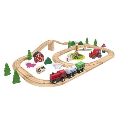 Set de joaca din lemn pentru copii, trenulet pe traseu cu sine, 1 vagon si 2 locomotive prindere magnetica, sine universale, 47 piese incluse, piese decor, animale si copaci, dimensiune traseu 69 x 42 cm