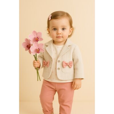 Costumas elegant fetita cu sacou crem, pantaloni roz si bluzita - confort si stil trmb081