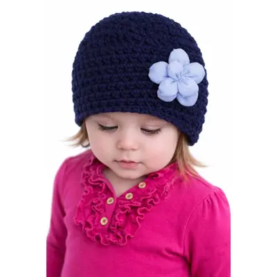 Caciulita bleumarin crosetata cu floricica aplicata md23071-6