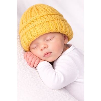 Caciulita galbena crosetata tip fes pentru bebelusi mdx-22038-2-sa1