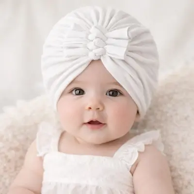 Caciulita alba tip turban cu trei fundite mbx-21021-1