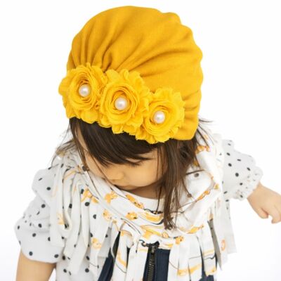 Caciulita galben mustar tip turban cu floricele cu perlute mdx-19057-1-ct4