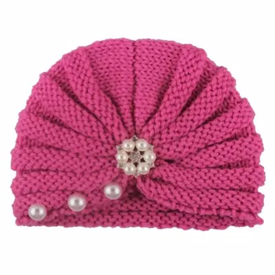 Caciulita roz ciclamen crosetata tip turban cu perlute si strasuri mdx-19064-4-sa1