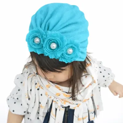 Caciulita turcoaz tip turban cu floricele cu perlute mdx-19057-2-ct4