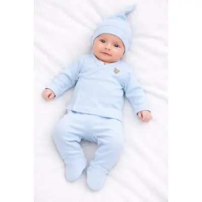 Set bleu pentru bebelusi din bumbac cu bluza petrecuta, pantaloni si caciulita, roz tram0018