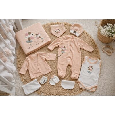 Set nou nascut fetita 10 piese roz bumbac cu floricele trusou complet bebe trpb0193