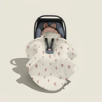 Paturica Universala Pentru Scoica Auto Bumbac   Catifea ,   Baloane - Caldura, Confort Si Siguranta In Fiecare Calatorie Pjb612431