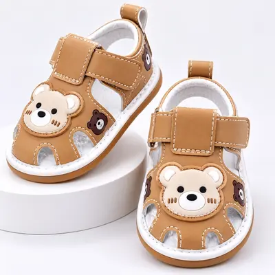 Sandalute maro cu piuitoare - happy cute bear snd14