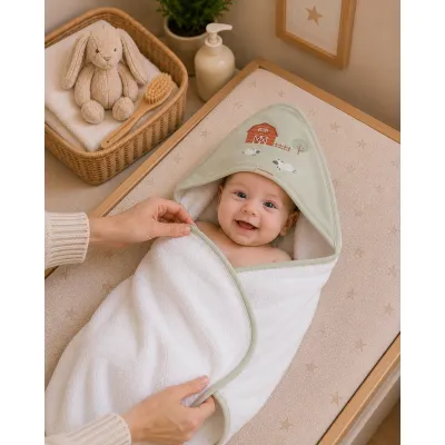Prosop Baie Cu Gluga Bebelue I 0-5 Ani ,   Bumbac Certificat Oeko-tex  , 100x100 Cm, Funny Farm Pjb18ffse51-038