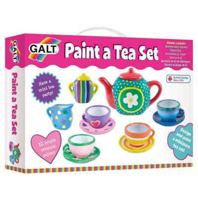 Set ceramica: picteaza un set de ceai