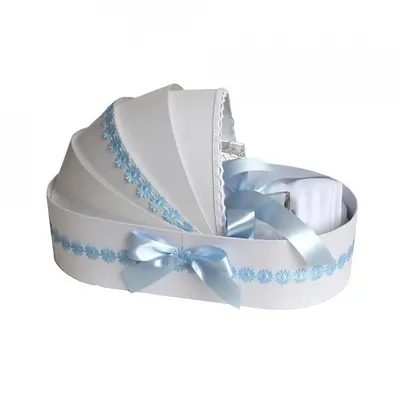 Trusou de botez cu cutie landou si decor cu floricele bleu pentru Baietei Denikos&reg; 132 NKO1687