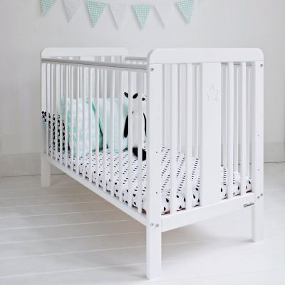 Patut Din Lemn Pentru Bebe, Inaltime Saltea Reglabila, Star Baby Alb 120x60 Cm Pjbstar_cot_white