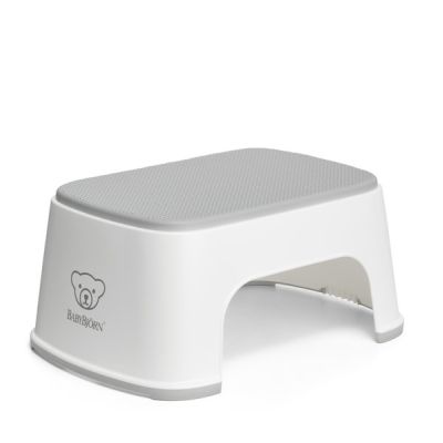 BabyBjorn – Treapta inaltator pentru baie – Step Stool White BSAFE061221A