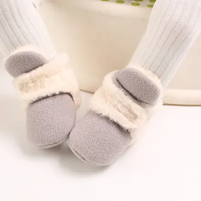 Cizmulite plusate gri cu crem pentru bebelusi MDB255-4-c5