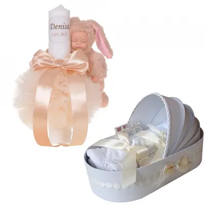 Set Trusou botez in landou cu lumanare personalizata si decor Ivoire cu floricele Unisex Denikos&reg; 800 NKO5229