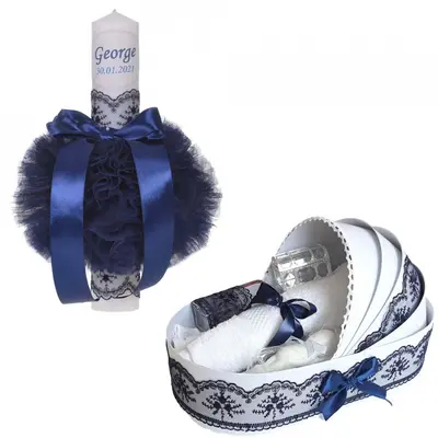 Set trusou botez in landou Baietel si Lumanare botez personalizata in decor Bleumarin Denikos 807 - NKO5236