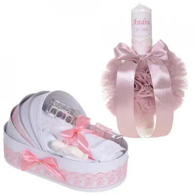 Trusou botez in landou plus Lumanare botez personalizata Fete Denikos 866 cu dantela Roz Pudra - NKO5295