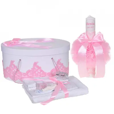 Set elegant trusou botez in cutie si lumanare personalizata cu nume Fetita, dantela Roz Denikos&reg; 935 NKO5364