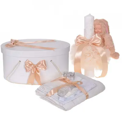 Set trusou botez Unisex cu cutie trusou si lumanare cu iepuras si dantela Crem Denikos&reg; 896 - NKO5325