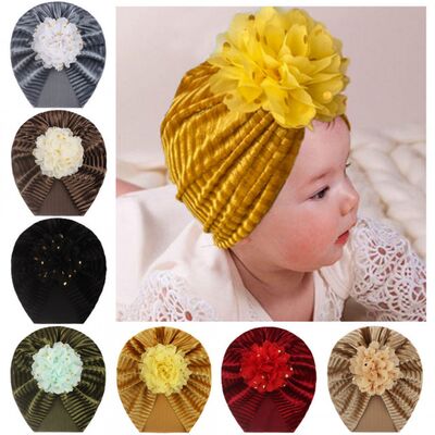 Caciulita tip turban din catifea cu floare aplicata (Marime Disponibila: 6-9 luni (Marimea 19 incaltaminte), Model: 1),MDx-20153