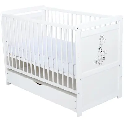 Babyneeds - Patut din lemn Nadia II Girafa 120x60 cm, multifunctional, cu sertar, Alb BYNBONAD2G02AL