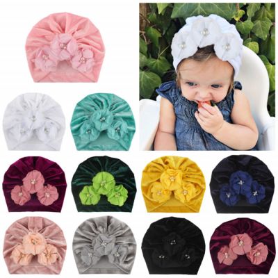 Caciulita tip turban din catifea cu flori aplicate MDx-19068-sa1
