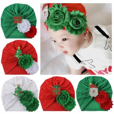 Caciulita tip turban cu floricele si personaje de Craciun MDMS115