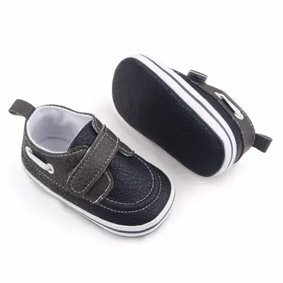 Pantofiori negri tip mocasini pentru baietei ADD2606-2-sa28.3-6 luni (Marimea 18 incaltaminte)