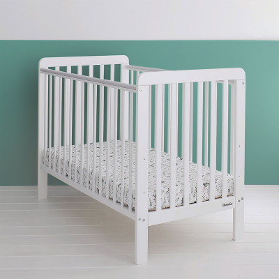 Patut Din Lemn Pentru Bebe, Inaltime Saltea Reglabila, Clasic Alb 120x60 Cm Pjbclasic_cot_white