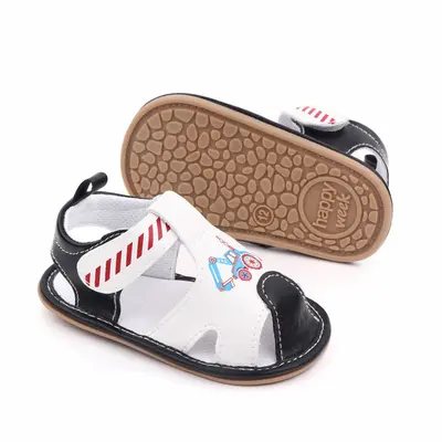 Sandalute alb cu negru pentru baietei - Masinuta MDD2574-3-SA6